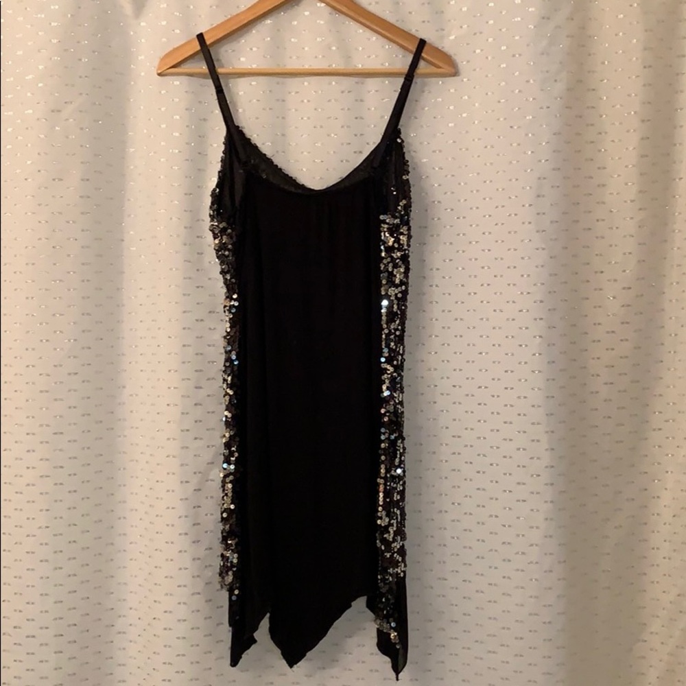 Sequin Dress Scallop Hem - Picture 4 of 5